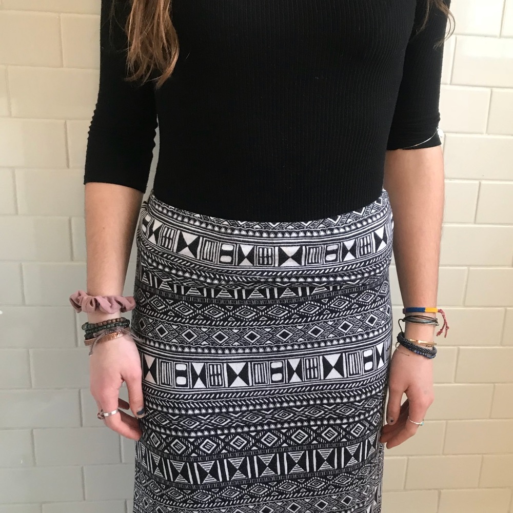 Black and white patterned maxi skirt